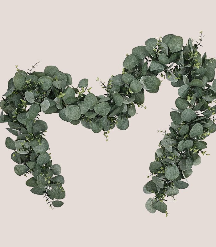 wreath-artificial-spring-wall-decor