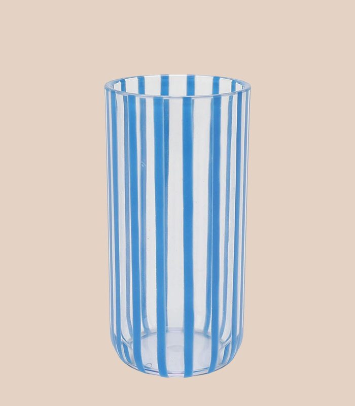 striped-design-classic-flower-arrangement-glass-vase