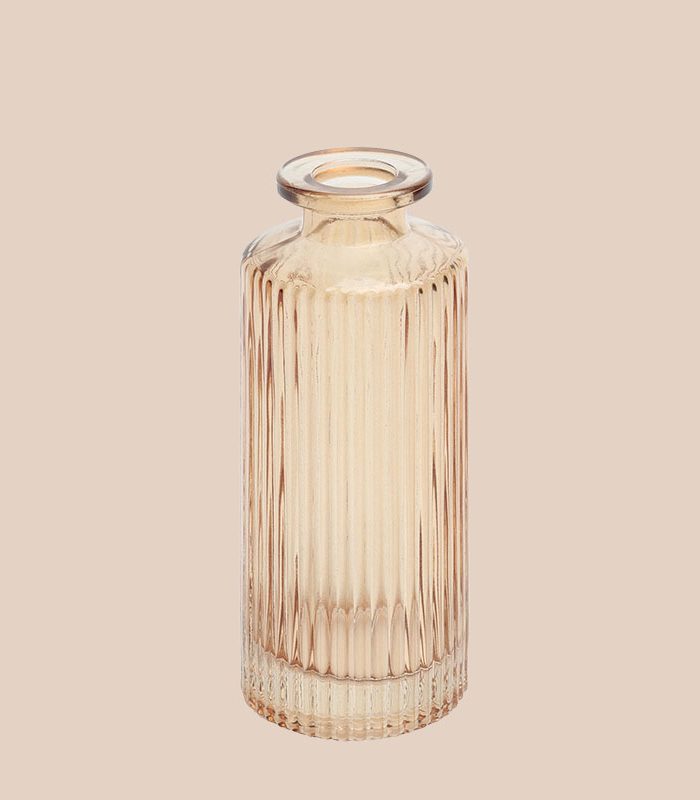 vertical-striped-stylish-glass-vase