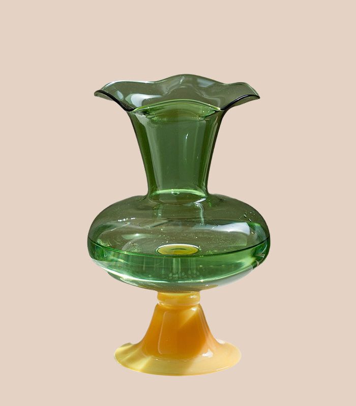 lotus-leaf-edge-retro-flower-arrangement-glass-vase